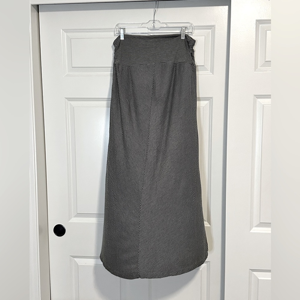 Motherhood Maternity Maxi Skirt Size Med.